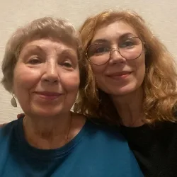 Мельник Віра Никифорівна - українська сценаристка, кінознавиця та її донька акторка театру і кіно, Заслужена артистка України